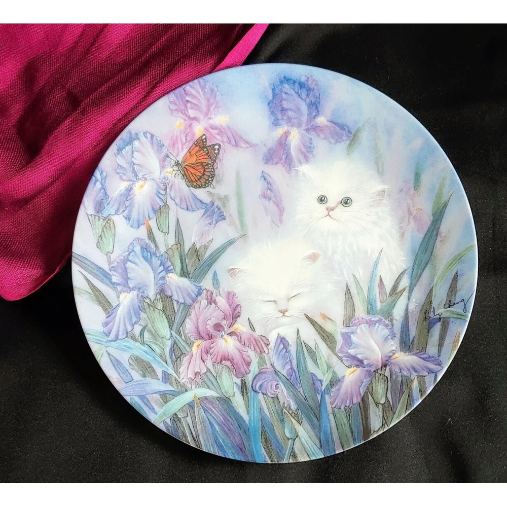 Vtg Persian Cat Lover Purple Background Plate‎ Ltd Edition First Issue Kitty